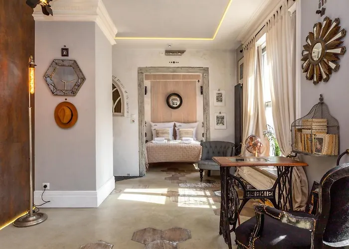 Old Town Paradise Lost By Downtown Apartamento