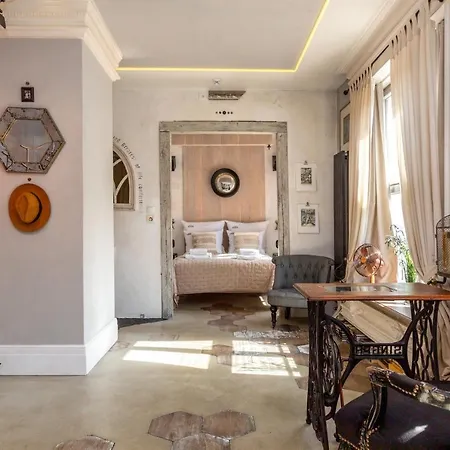 Old Town Paradise Lost By Downtown Apartmán